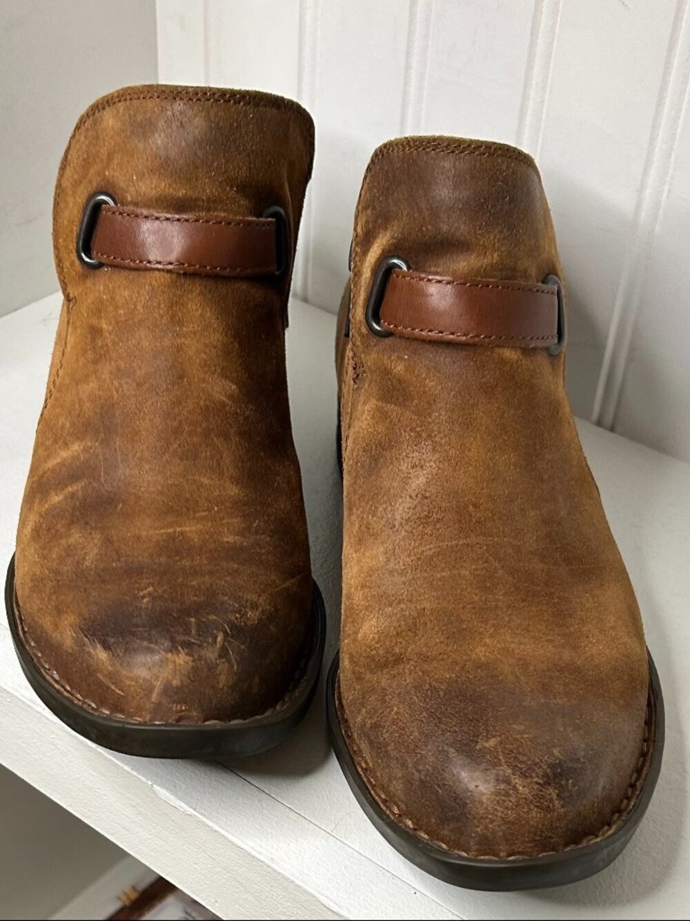BORN Zip Up Brown Distressed Ankle Boots Size 7.5